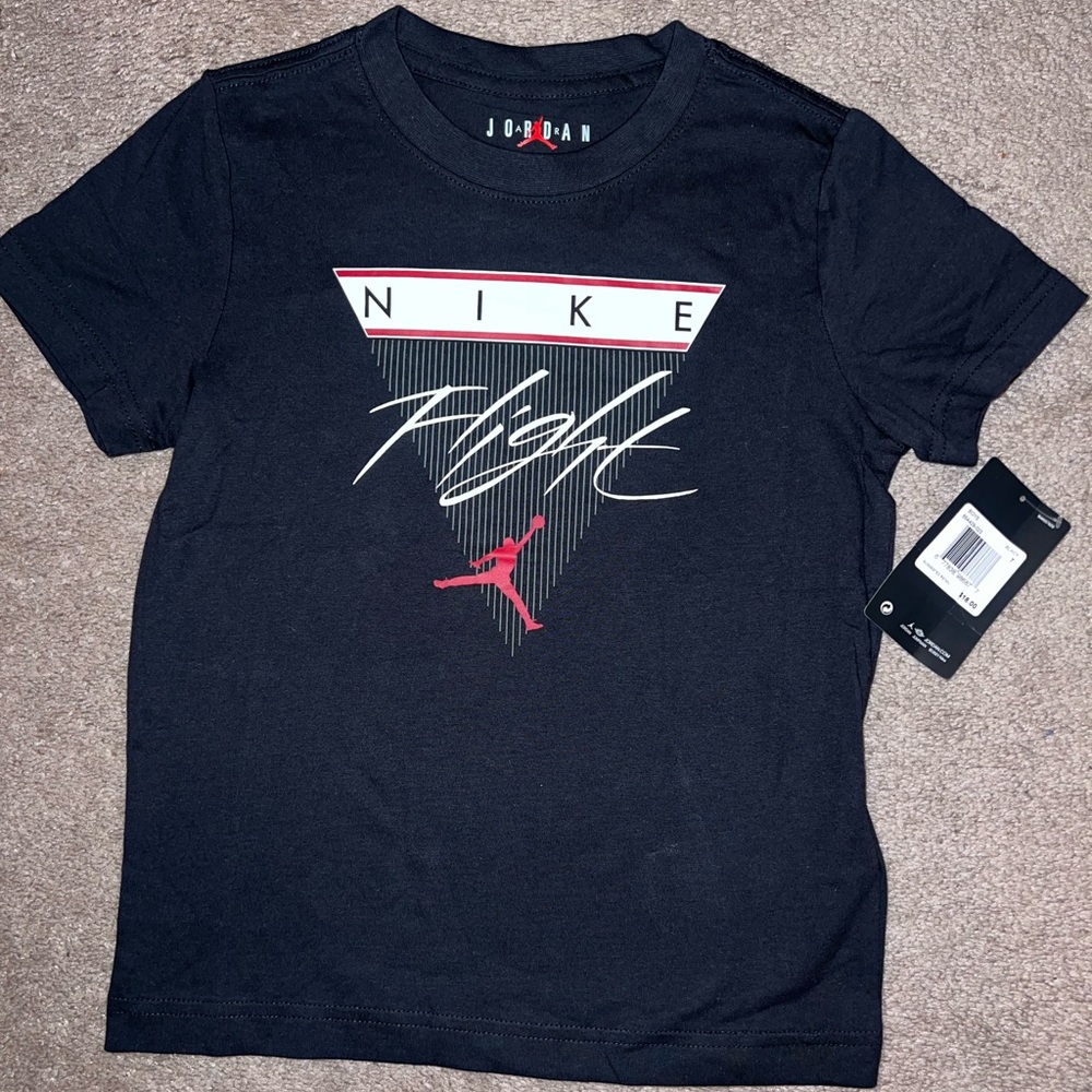 Jordan T-shirt, NWT, Boys, Black, 6-7